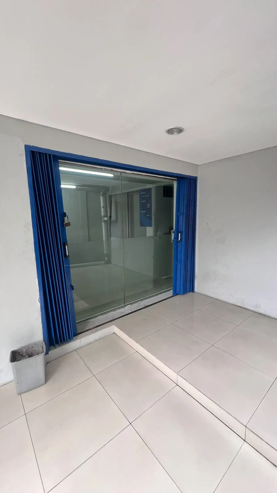 Pemasangan dan Service Pintu 6
